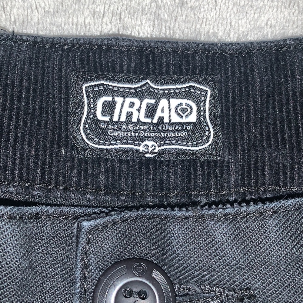 Circa men’s shorts -size 32 waist - Picture 2 of 5